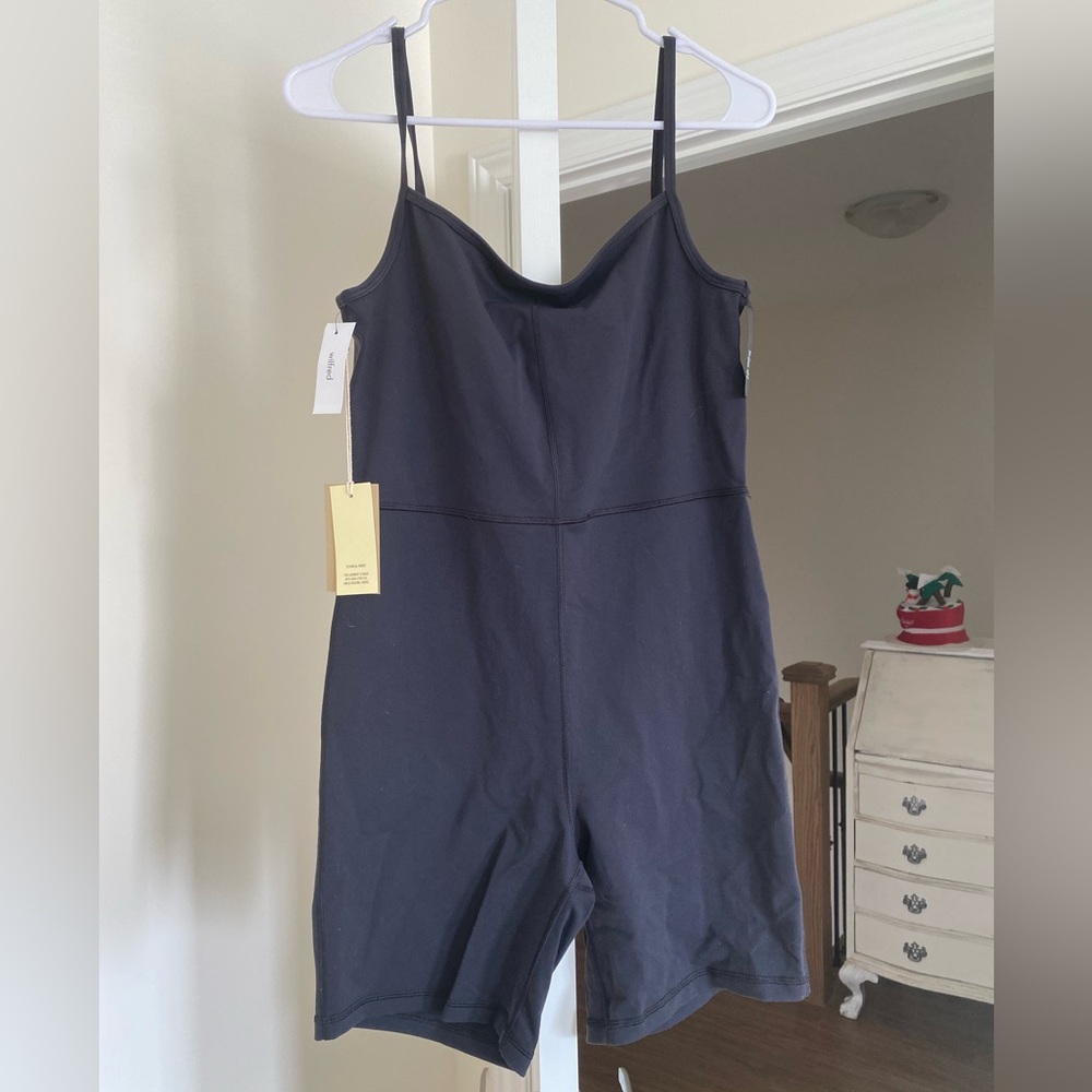 Aritzia Wilfred Free Black L Divinity Romper